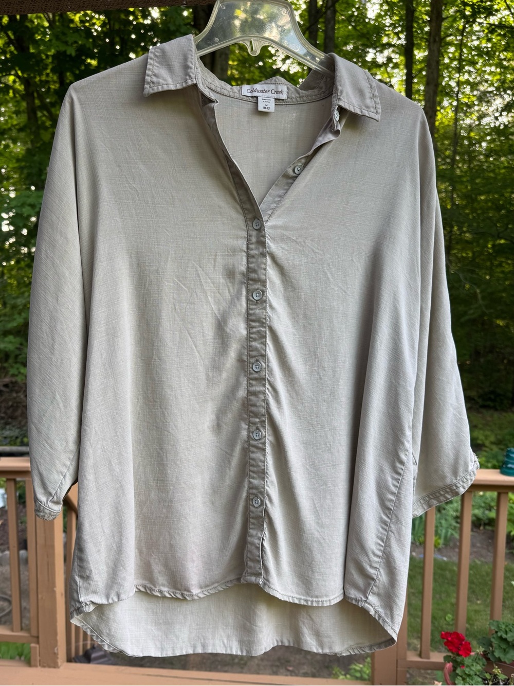 Eco friendly Coldwater Creek Light Beige Button-Down Women's Shirt